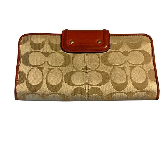 Coach classic well loved wallet - Picture 2 of 5